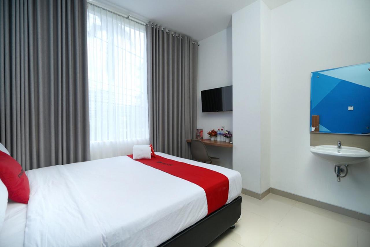 RedDoorz Plus @ Terban Residence Yogyakarta Exterior foto