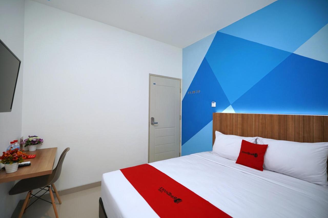 RedDoorz Plus @ Terban Residence Yogyakarta Exterior foto