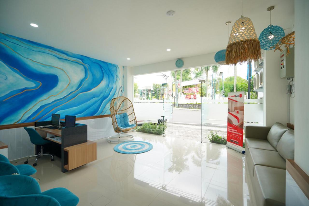 RedDoorz Plus @ Terban Residence Yogyakarta Exterior foto